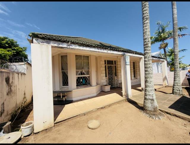 5 BEDROOM HOUSE FOR SALE IN GLENWOOD